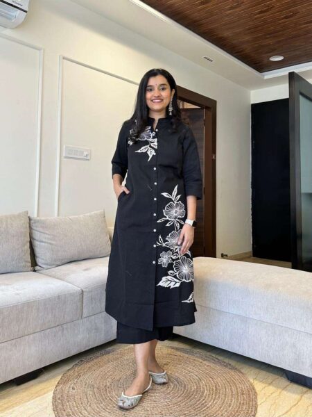 Women's Cotton Floral Printed Straight Kurti With Pant Set