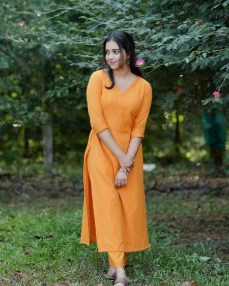 Women's Cotton V-neck Solid Straight Kurti With Pant
