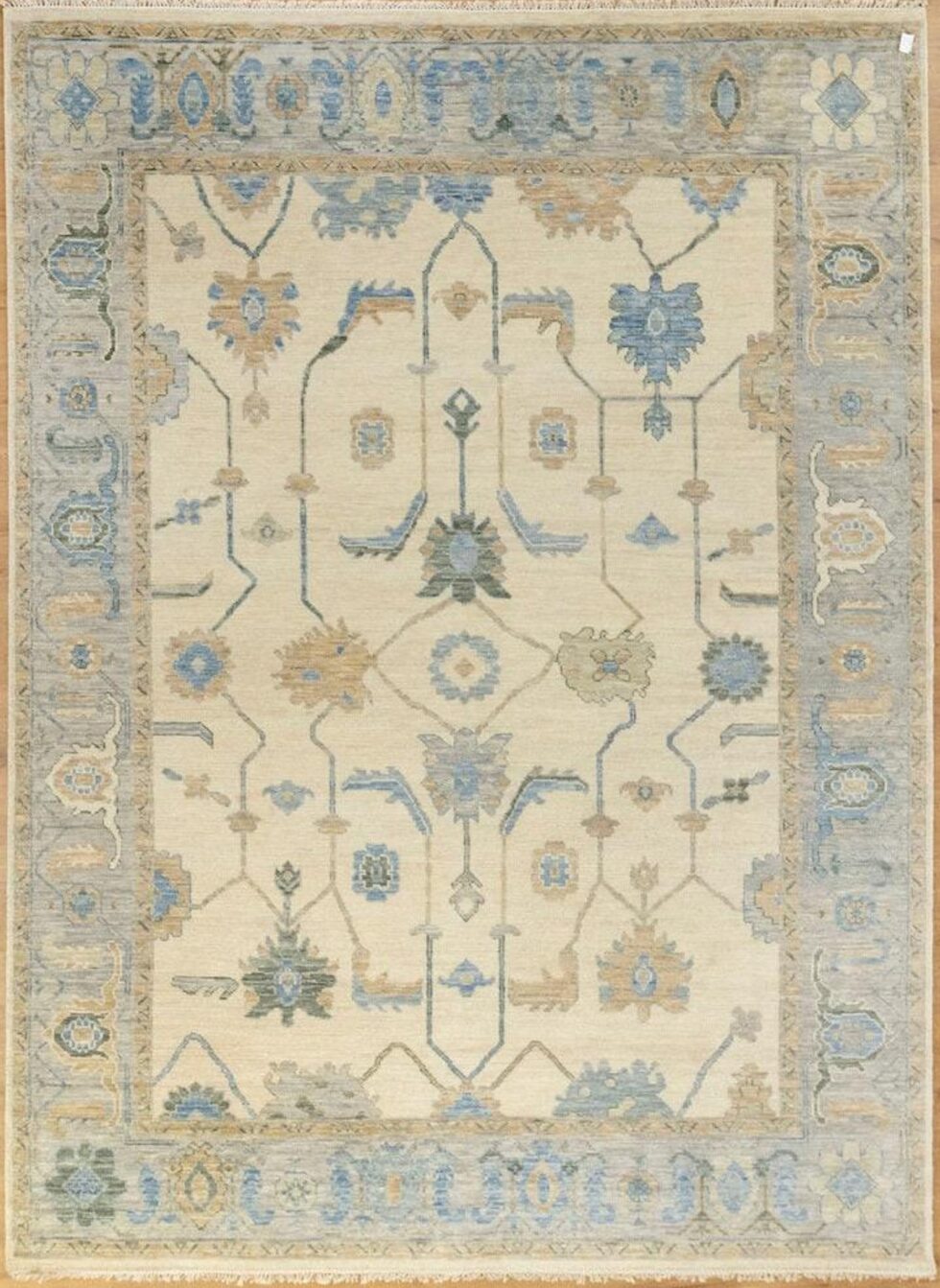 Hand Knotted Ivory Oushak Wool Rug